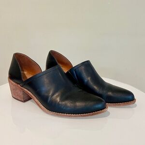 Madewell slip on low heel dress shoe